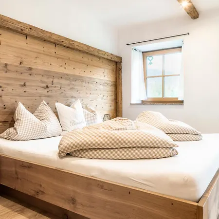 瓦豪富尔堡尔恩豪富巴姆比豪富酒店 农家乐 湖滨福煦