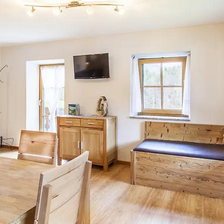 瓦豪富尔堡尔恩豪富巴姆比豪富酒店 湖滨福煦