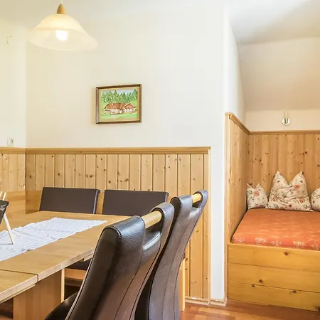 瓦豪富尔堡尔恩豪富巴姆比豪富酒店 农家乐 湖滨福煦