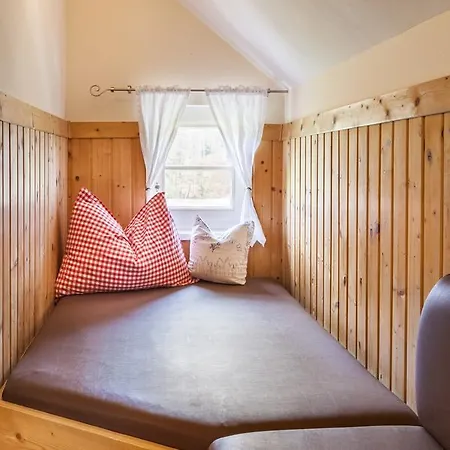 农家乐 瓦豪富尔堡尔恩豪富巴姆比豪富酒店 *