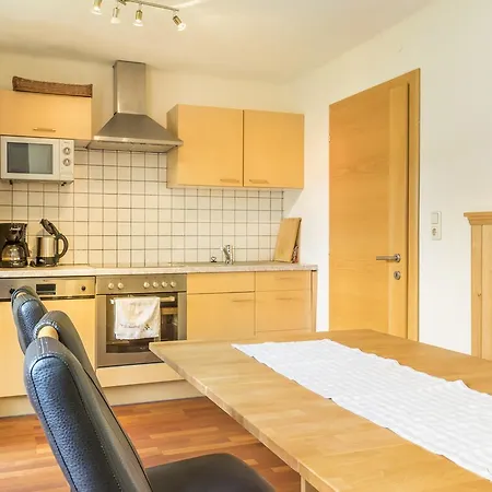 瓦豪富尔堡尔恩豪富巴姆比豪富酒店 农家乐 *