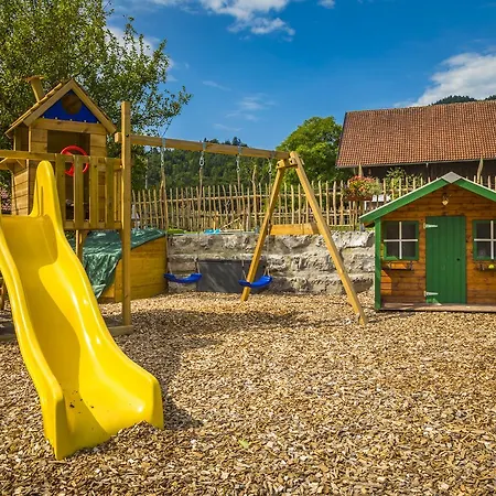 瓦豪富尔堡尔恩豪富巴姆比豪富酒店 农家乐 *