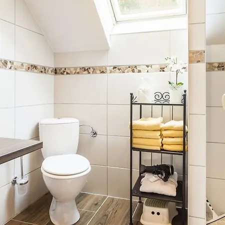 瓦豪富尔堡尔恩豪富巴姆比豪富酒店 农家乐 湖滨福煦