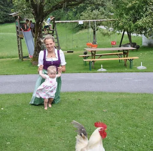 Alojamento de Turismo Rural Wohlfuehlbauernhof Bambichlhof Fuschl am See
